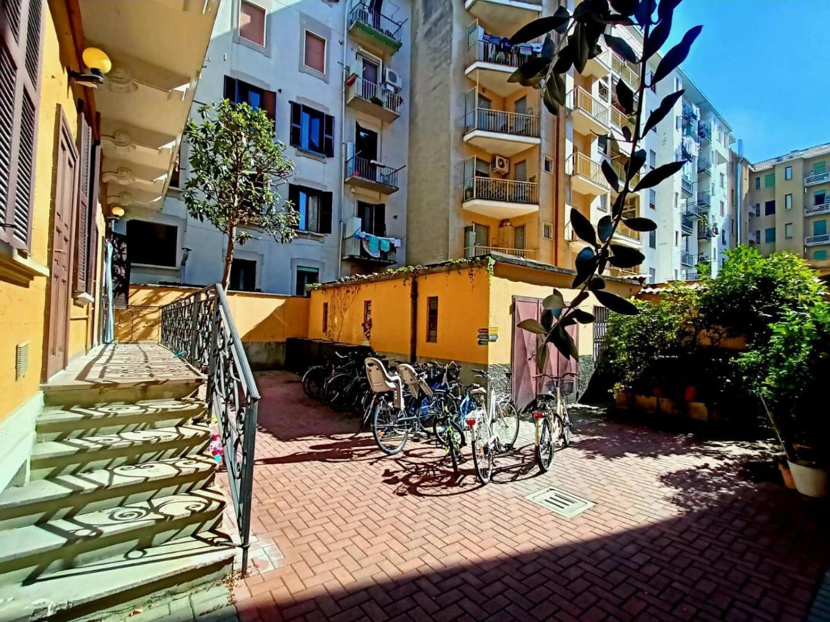 Ferienwohnung Charming Ringhiera House In The Heart Of Mailand Exterior foto
