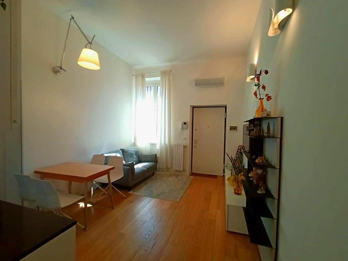 Ferienwohnung Charming Ringhiera House In The Heart Of Mailand Exterior foto